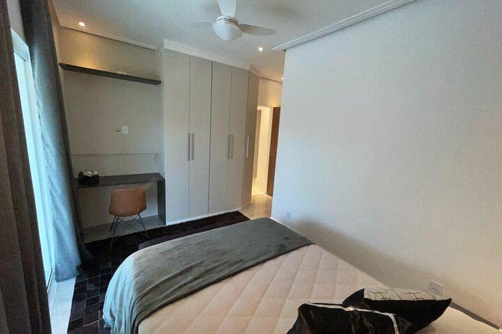 Room 53 of 73