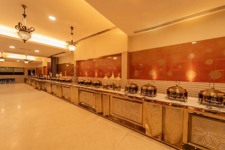 Ballroom/Hall 62 of 69