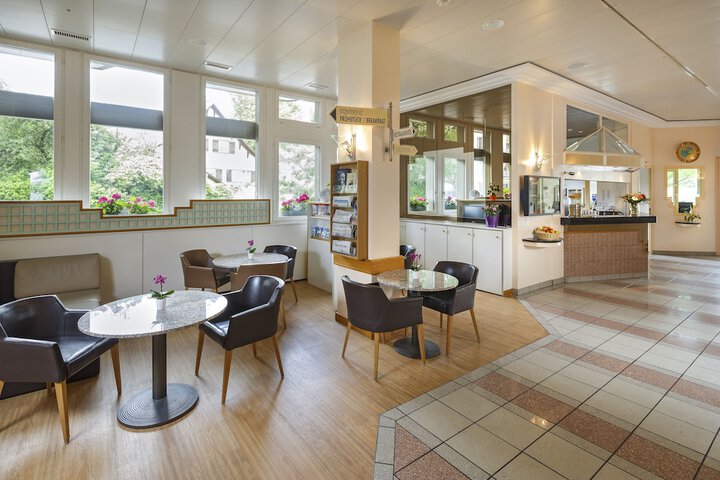 Guest Lobby