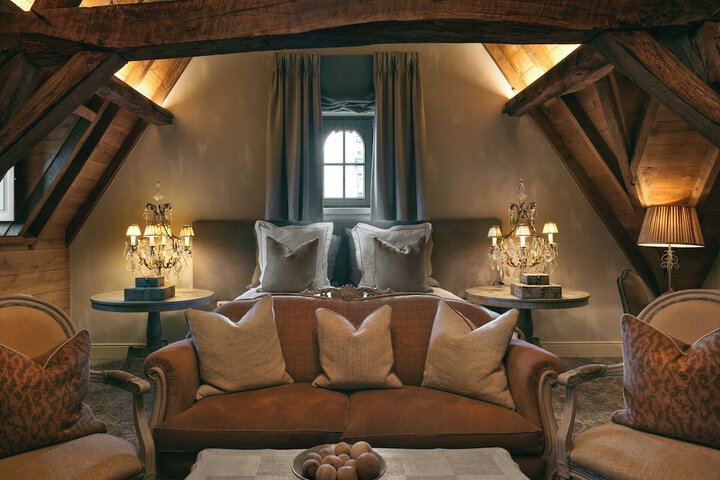 Room 3 of 27