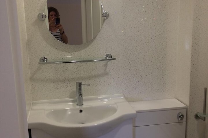 Room 25 of 40