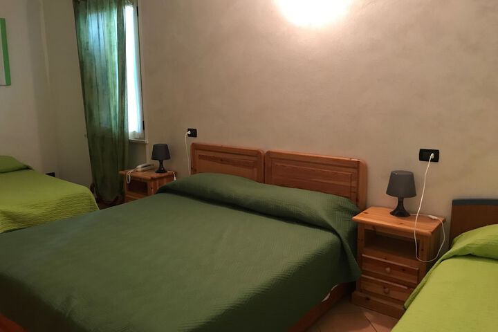Room 6 of 64