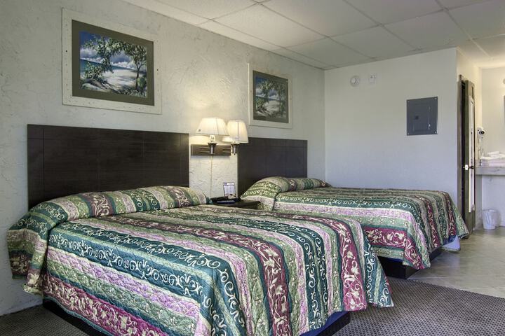 Room 17 of 20