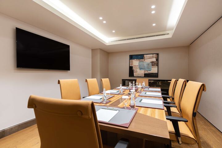 Business Center 159 of 178