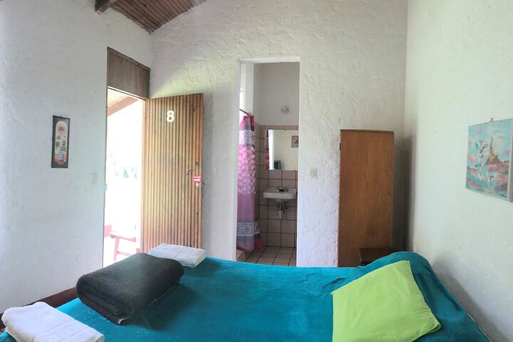 Room 16 of 19