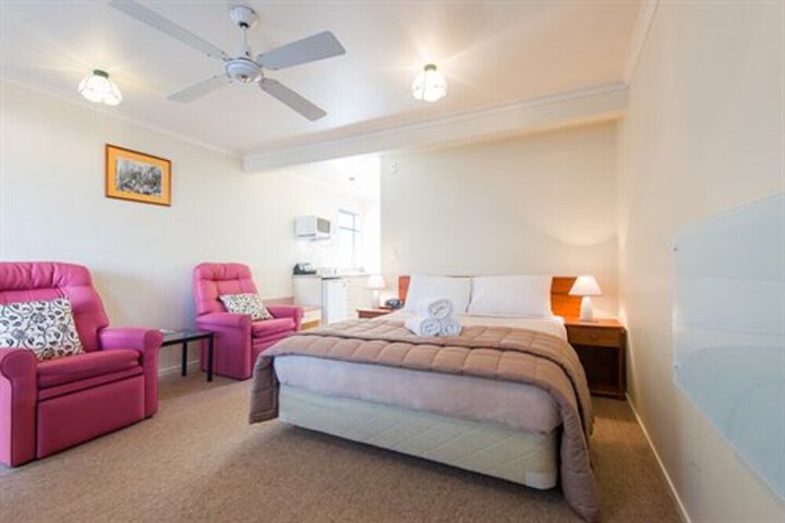Room 13 of 61