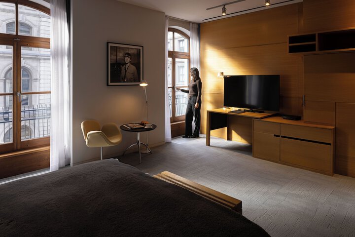 Room 35 of 106