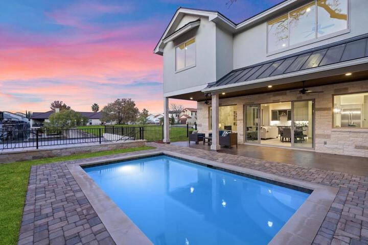 Exterior of Contemporary Luxury Retreat on Lake LBJ with Heated Pool