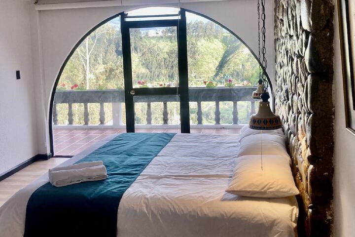 Room 8 of 38
