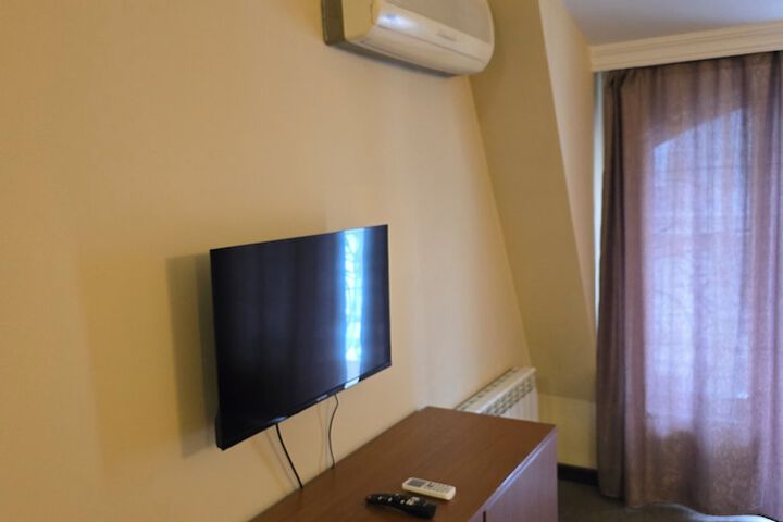 Room 5 of 47