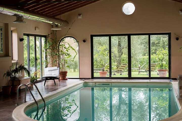 Hotel Pool