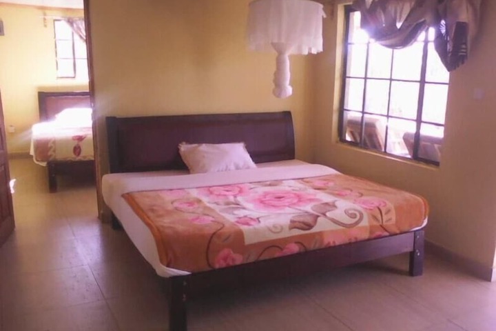 Room 7 of 25