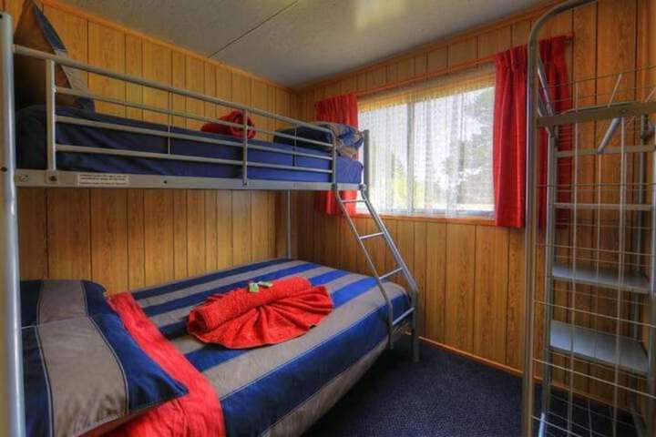 Room 3 of 34