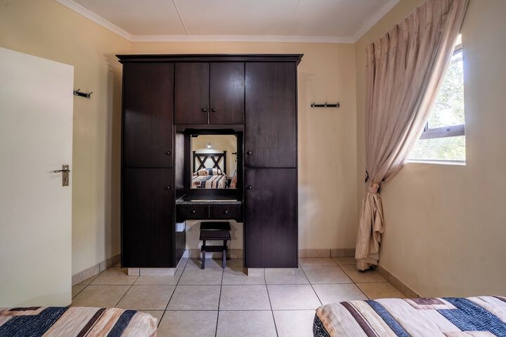 Room 30 of 236