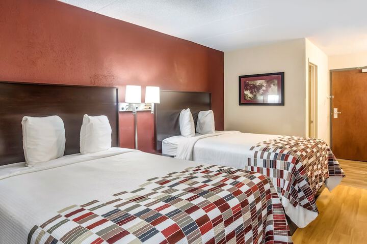 Deluxe 2 Double Beds (1 of 5)