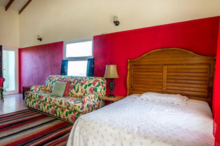 Room 4 of 14