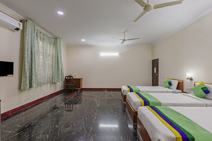 Room 20 of 38