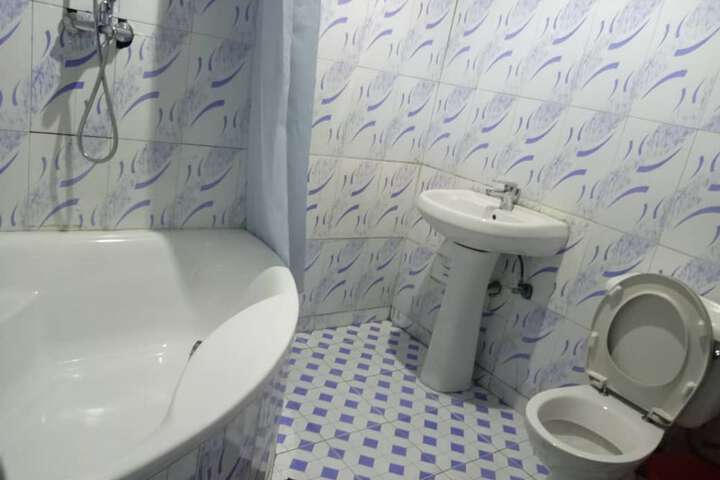 Room 18 of 29
