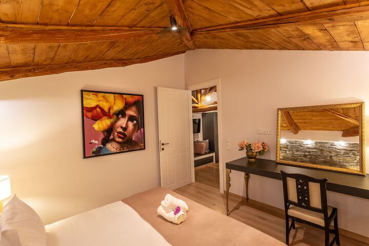 Room 13 of 63