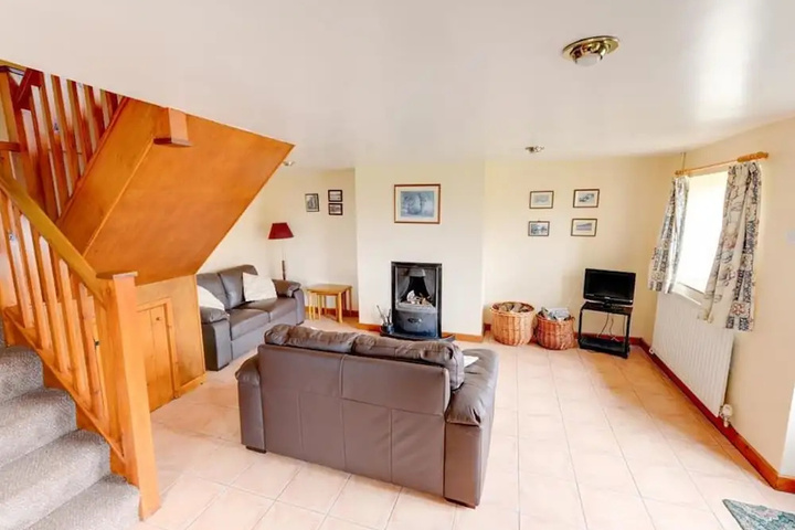 Enticing Holiday Home in Llandovery With Barbecue