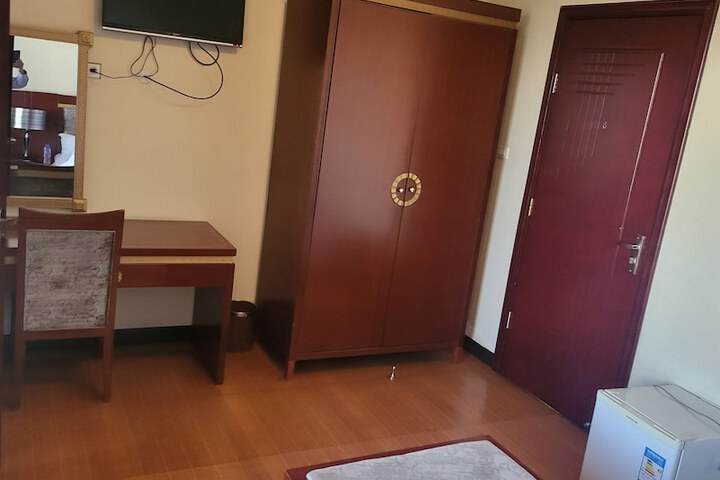 Room 14 of 44