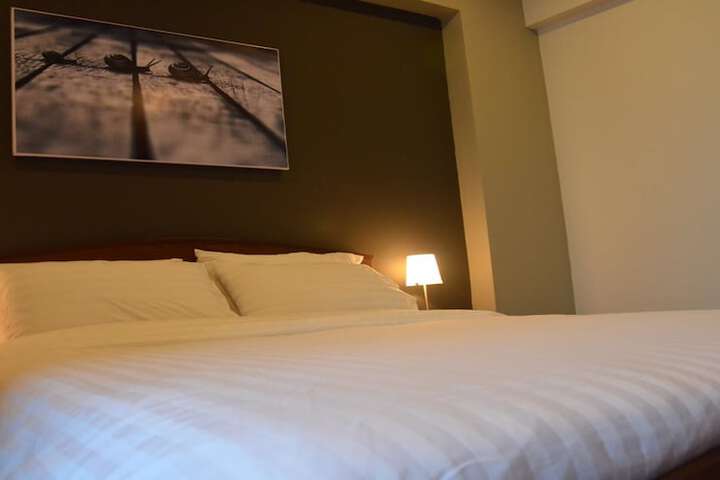 Room 4 of 29