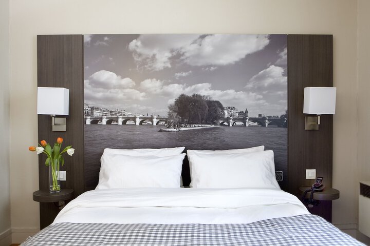 Room 5 of 24