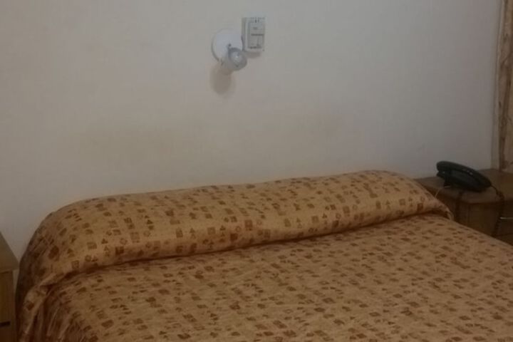 Room 3 of 31