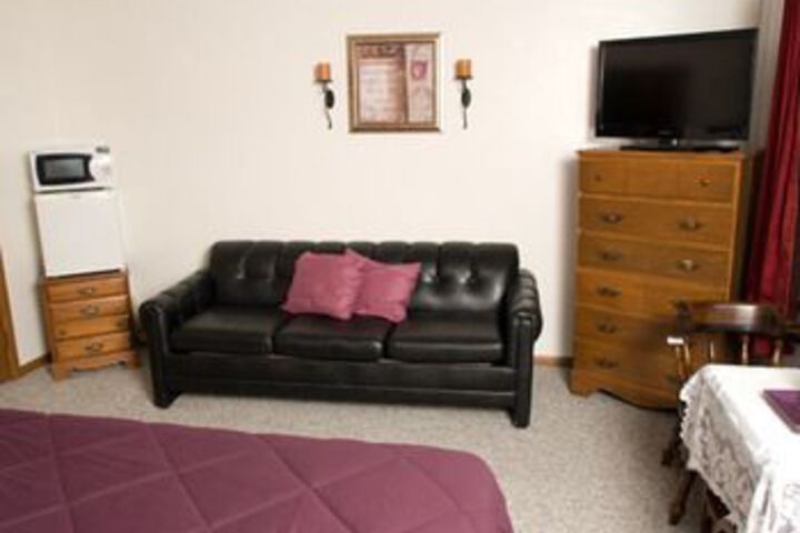 Room 10 of 31