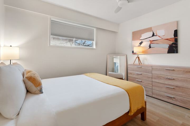 Room 4 of 87