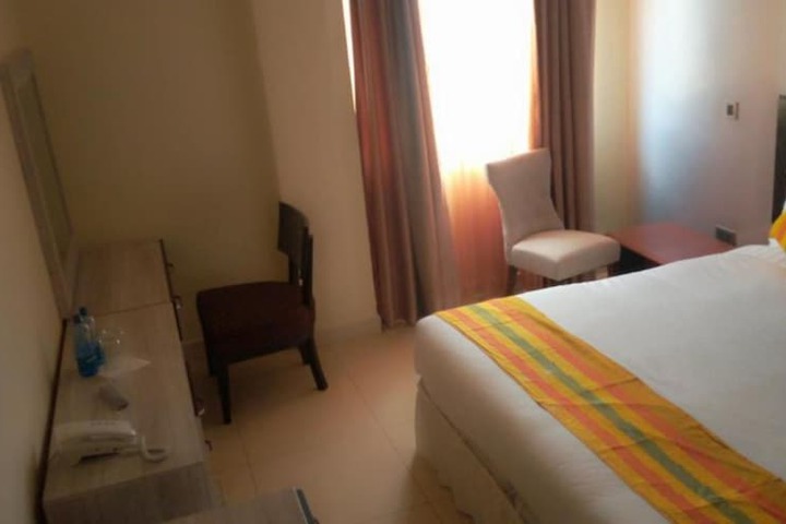 Room 7 of 22