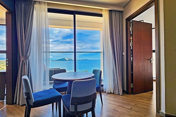 Room 35 of 97