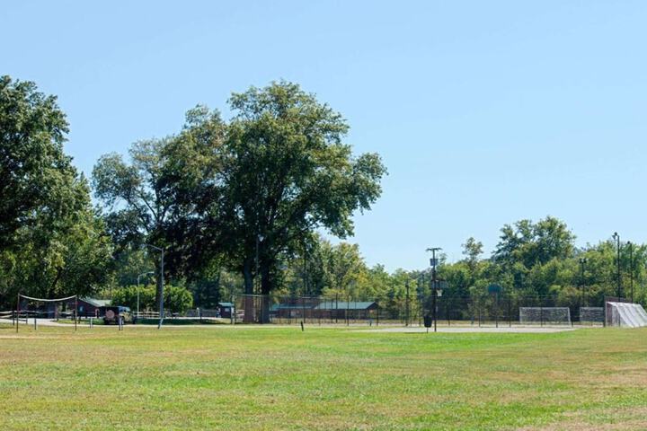 Property Grounds 24 of 25