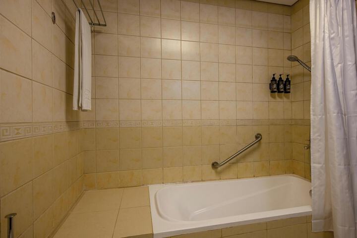 Room 105 of 133