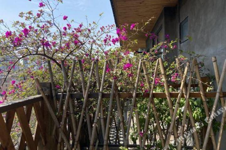 City Cottage Hotel (Chunxi Road Tai Koo Li)