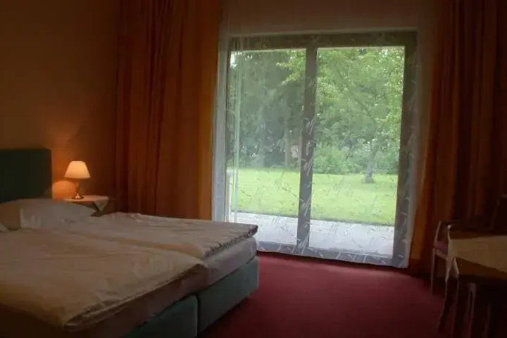 Room 21 of 22