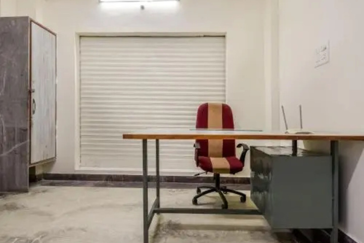 Room 2 of 4