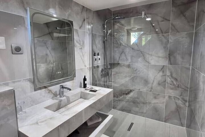 Clean Restrooms