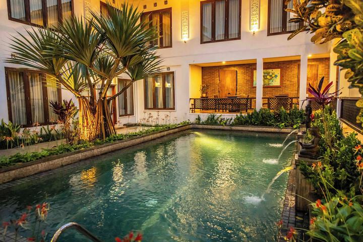 Pool 53 of 66