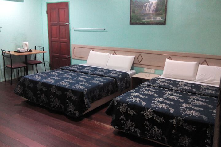 Room 9 of 64