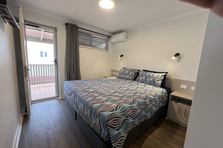 Room 7 of 64