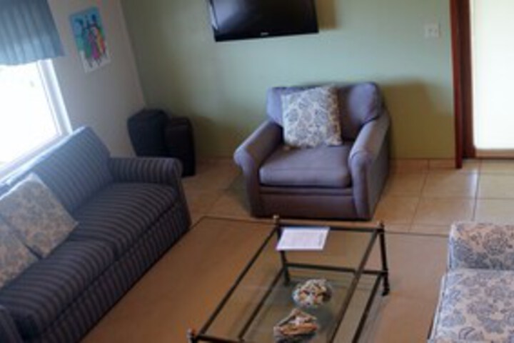Room 42 of 85