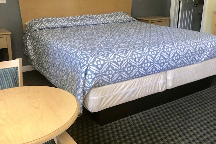 Room 7 of 35