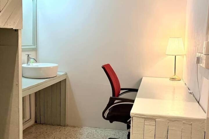 Room 9 of 55