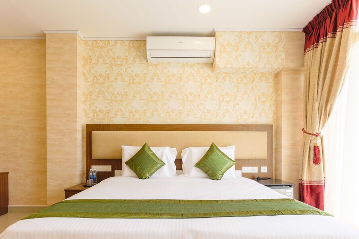 Room 17 of 39