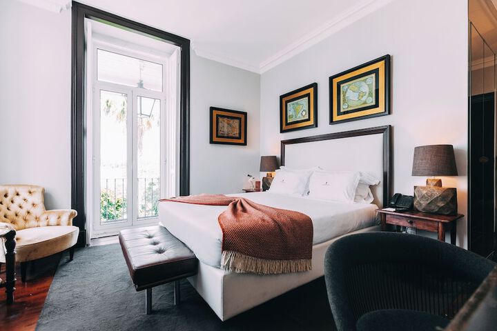 Room 44 of 274