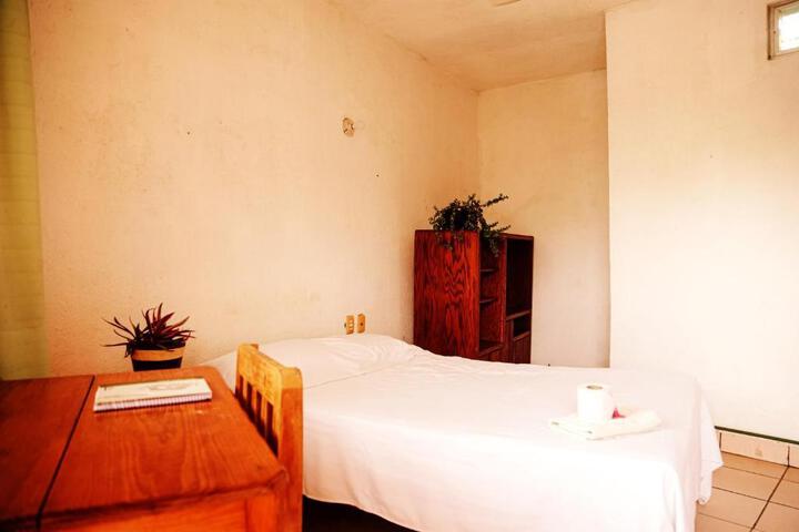 HOTEL YURIMAR