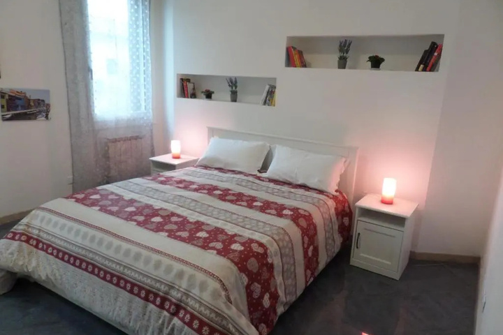 Room 4 of 17