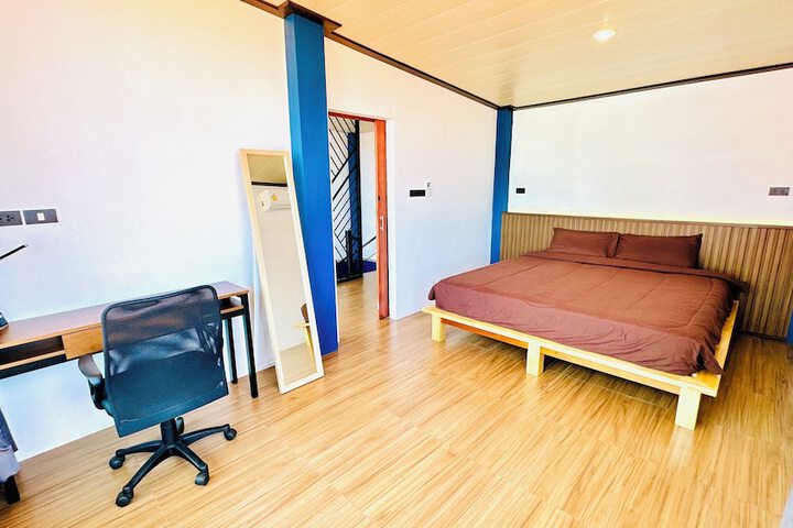 Room 20 of 177