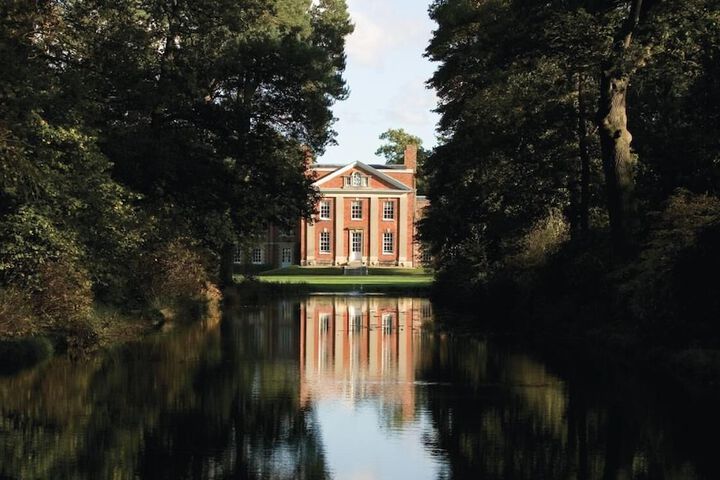 Warbrook House Heritage Hotel in Hook